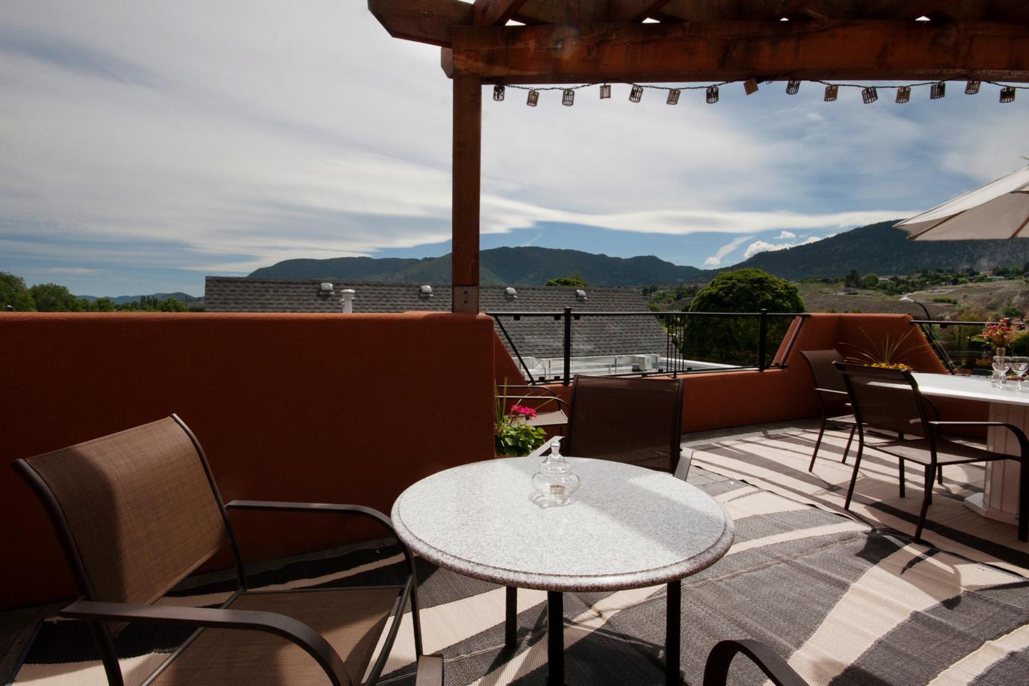 Casa Grande Inn & Suites Penticton Exterior foto